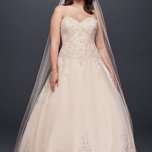 Wedding dress size 22W
